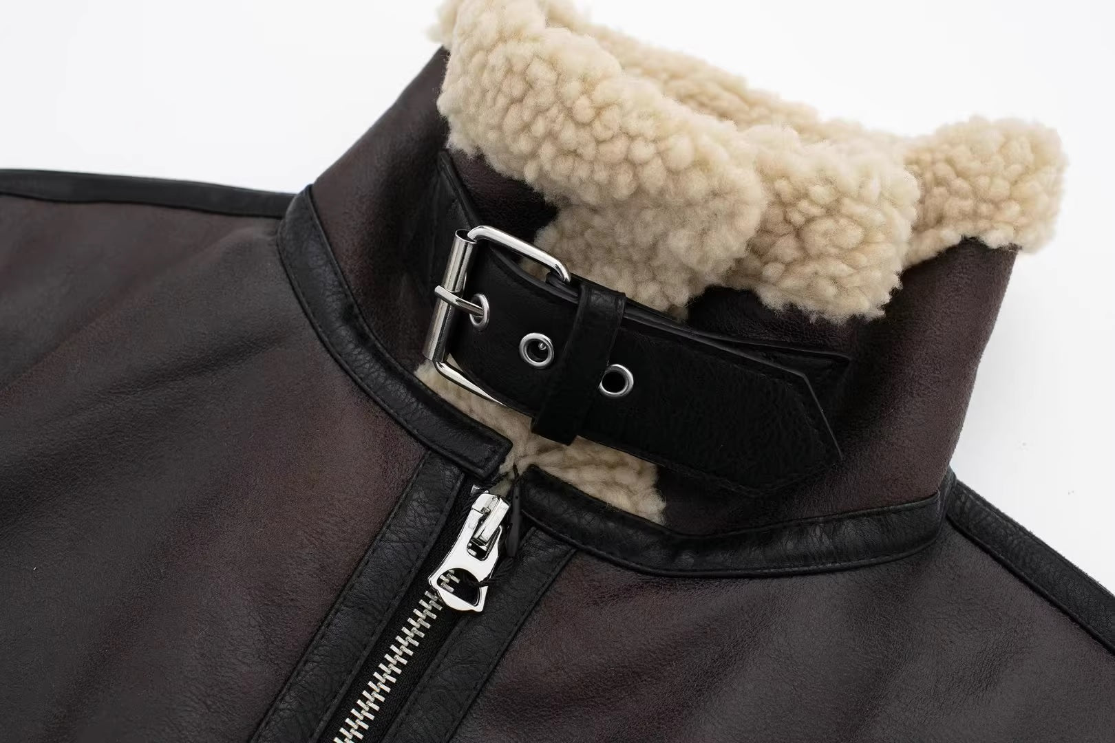 Дамски елек с каракул Winter Vibe SS25-Дамски елек с каракул Winter Vibe 24'-Thedresscode