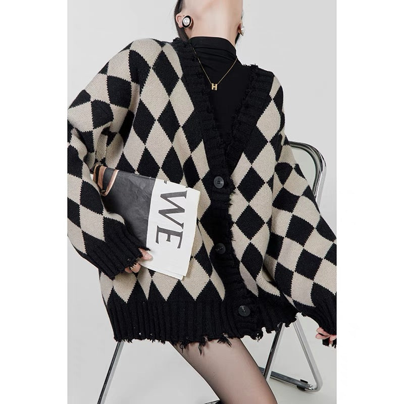 Дамска жилетка Elegance in Checkmate FW 2026-Clothing-Thedresscode