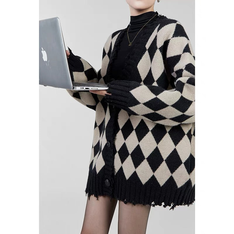 Дамска жилетка Elegance in Checkmate FW 2026-Clothing-Thedresscode