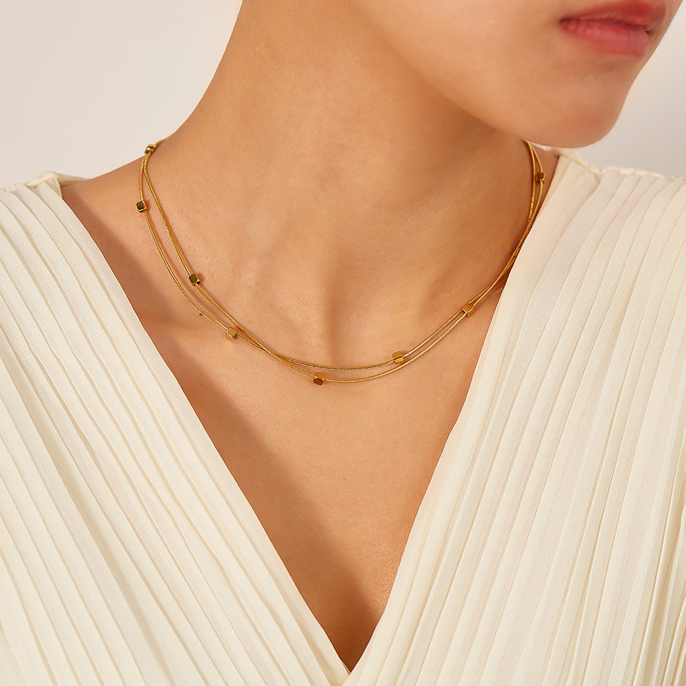Дамско колие Golden Geometry SS25-https://detail.1688.com/offer/782058981008.html?_t=1745477847162&spm=a2615.7691456.co_0_0_wangpu_score_0_0_0_0_0_0_0000_1.0-Thedresscode