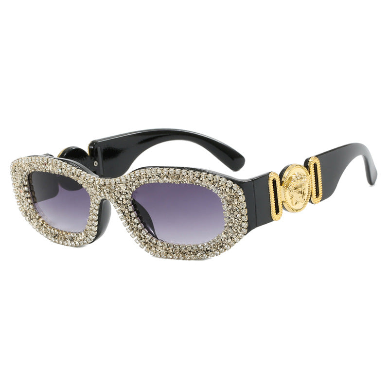 Дамски слънчеви очила Crystals SS25-https://detail.1688.com/offer/805728653543.html?_t=1745837085615&spm=a2615.7691456.co_0_0_wangpu_score_0_0_0_0_0_0_0000_1.0-Thedresscode