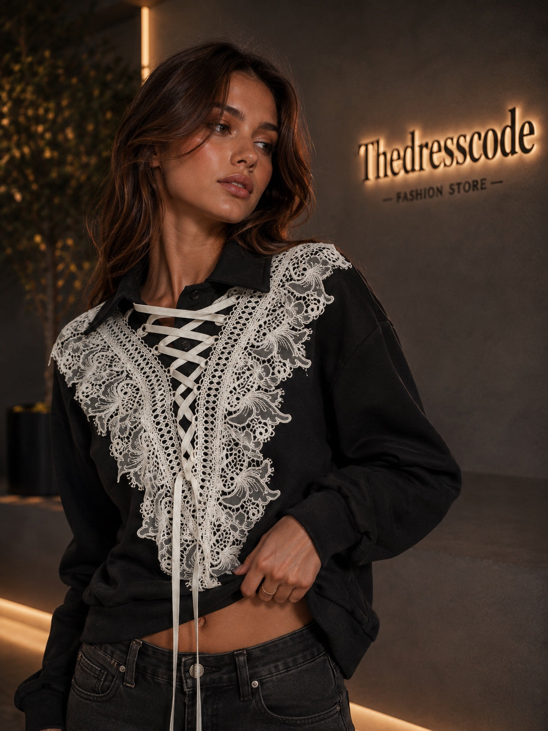 Дамски суичър LACE NOIR SS27