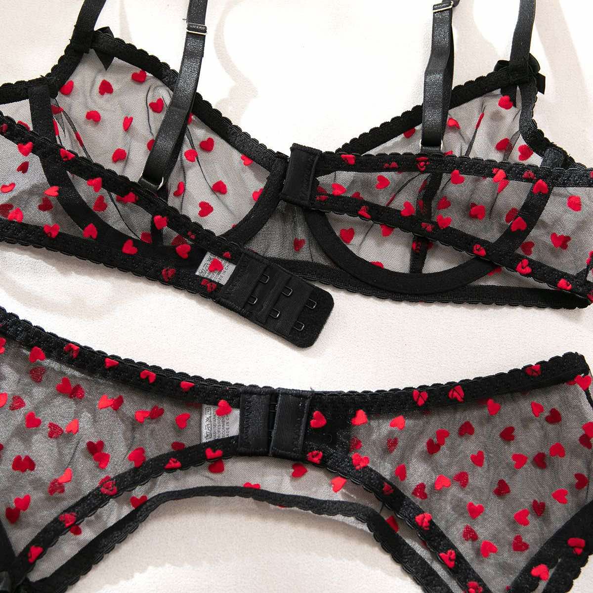 Дамско бельо Amour Noir SS26