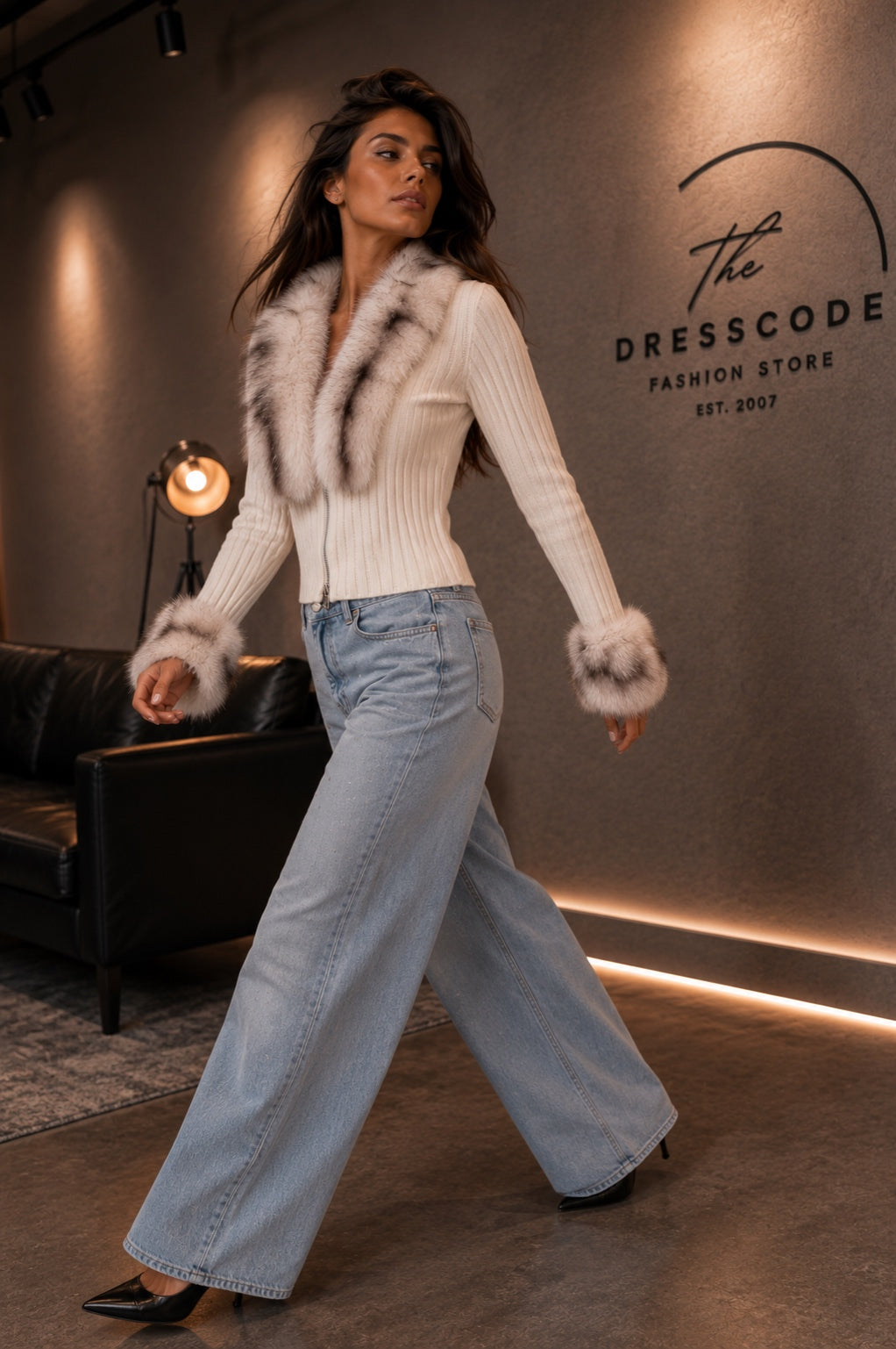 Дамска жилетка VALENTINA FUR SS27