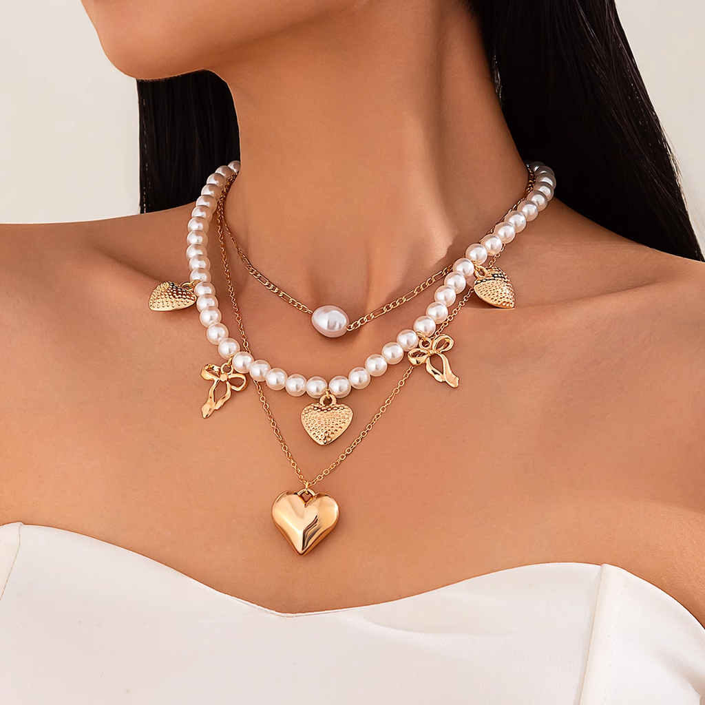 Дамско колие от 3 части Pearls & Hearts SS25-Thedresscode