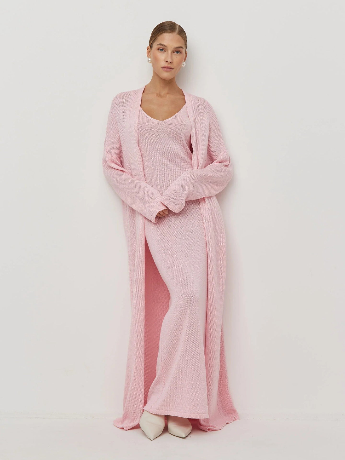 Дамски комплект Pink Embrace FW 2026-https://detail.1688.com/offer/908859265482.html?offerId=908859265482&spm=a260k.home2025.recommendpart.126-Thedresscode