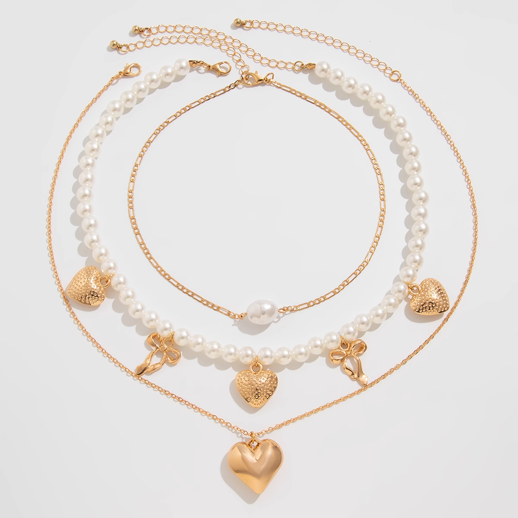 Дамско колие от 3 части Pearls & Hearts SS25-Thedresscode