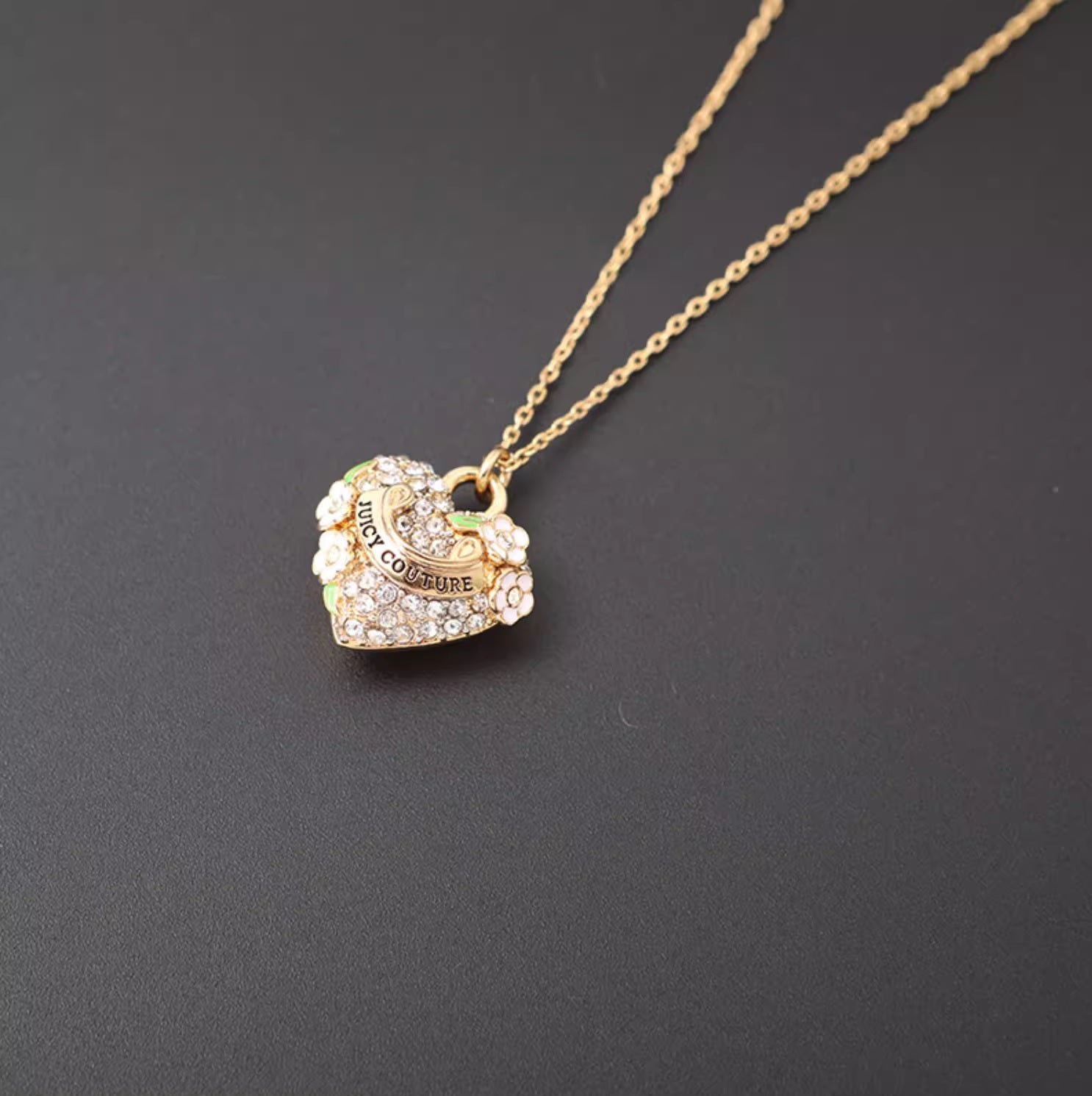 Дамско колие с висулка Heart Juicy Couture 24'-Дамско колие с висулка Heart Juicy Couture 24'-Thedresscode