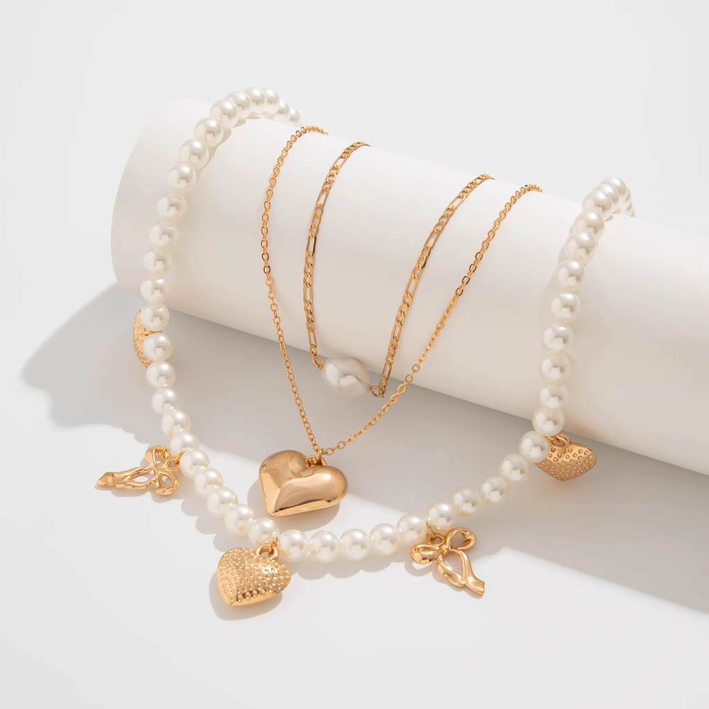 Дамско колие от 3 части Pearls & Hearts SS25-Thedresscode