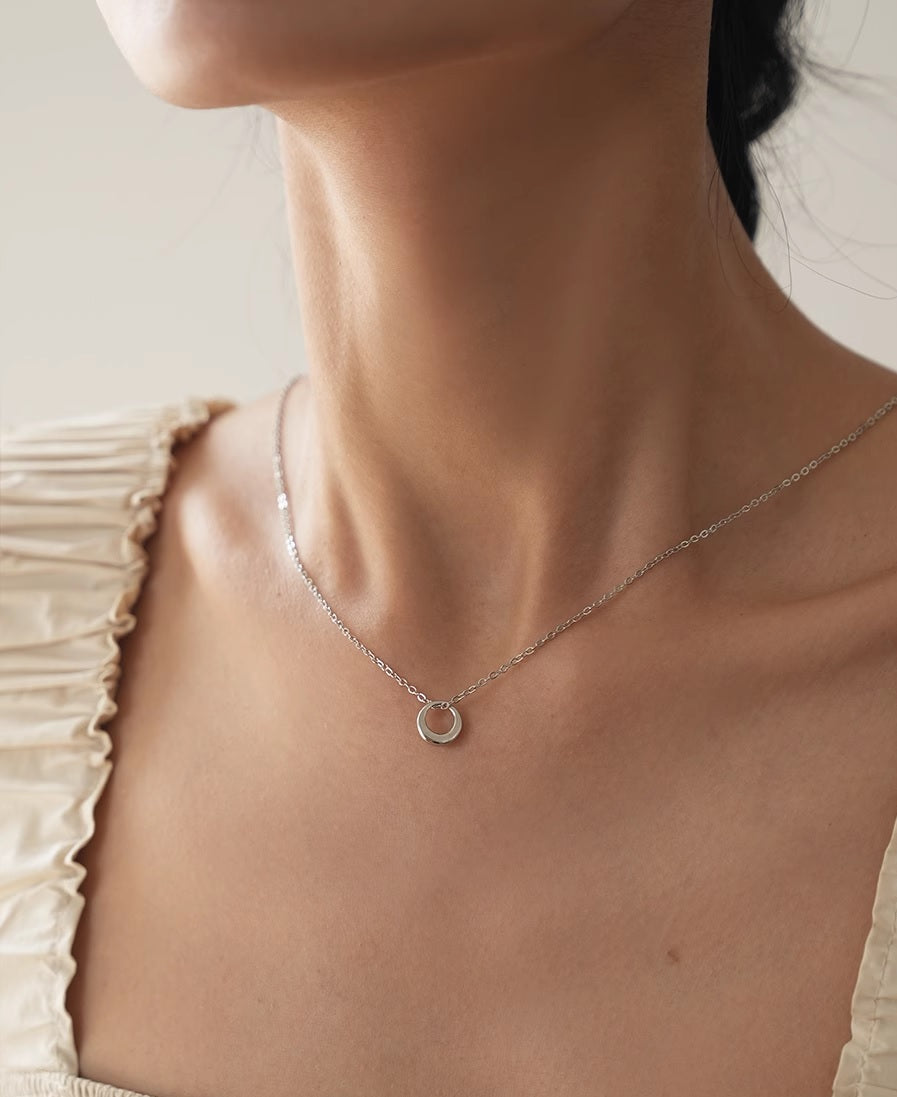 Дамско колие с сребърно покритие Silver Ring 24'-Дамско колие с сребърно покритие Silver Ring 24'-Thedresscode