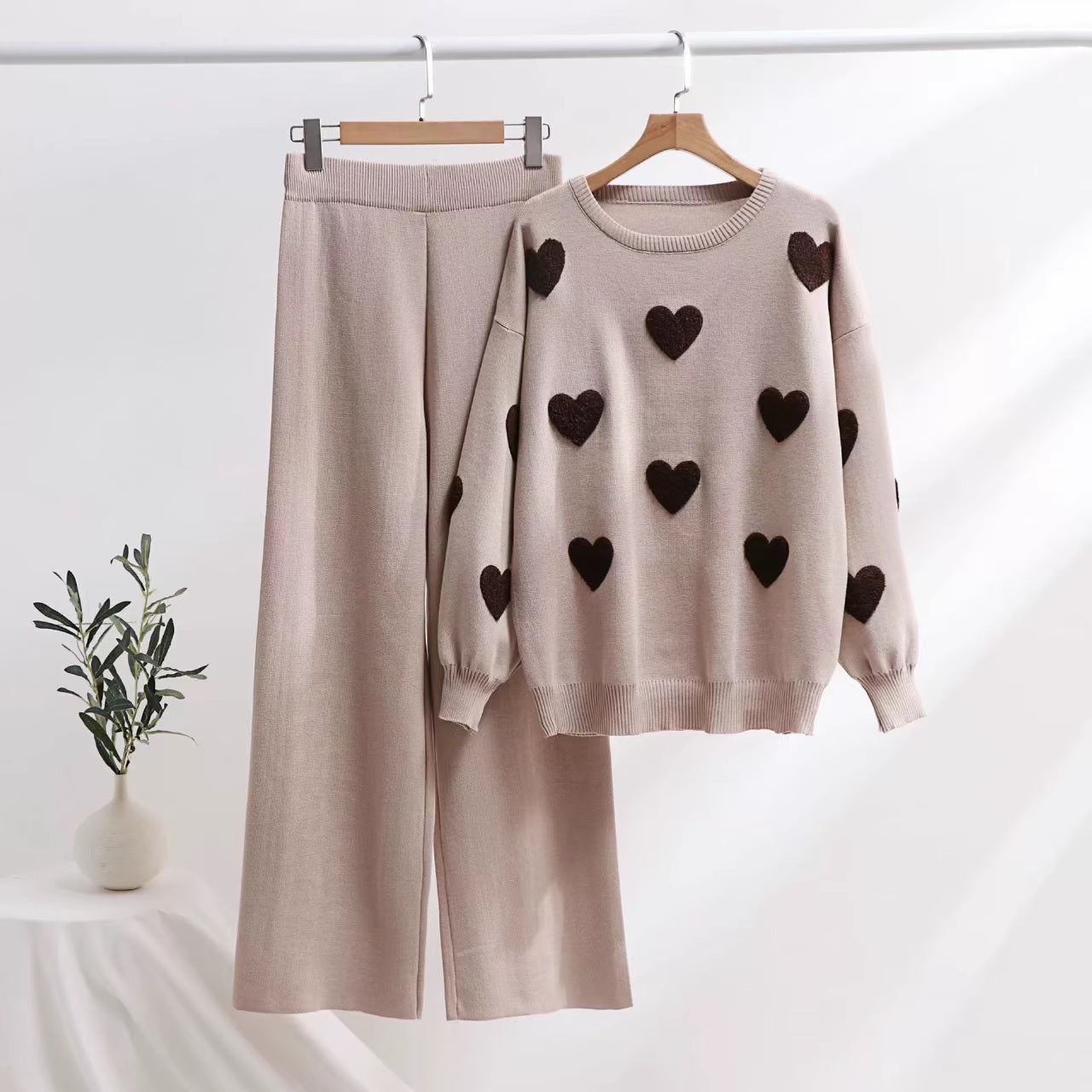 Дамски комплект Knitted Heart FW 2026-Дамски комплект Knitted Heart 24'-Thedresscode