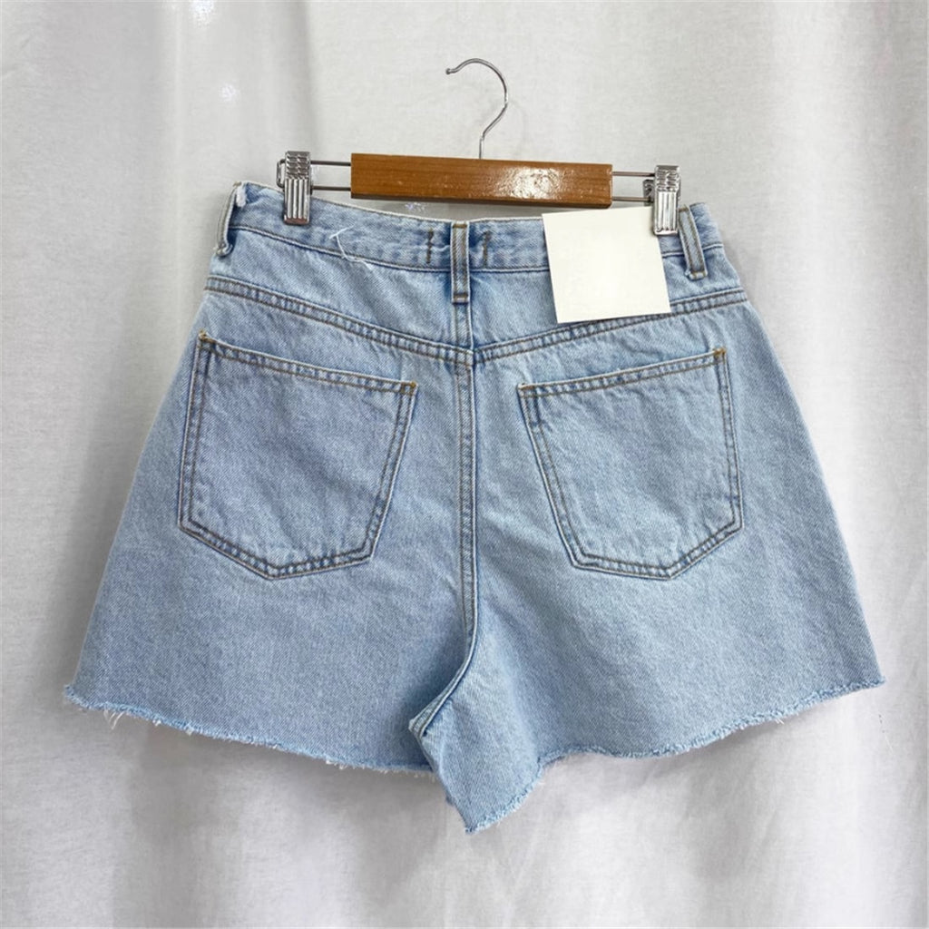 Дамски къси панталони Denim Heart 24'-Дамски къси панталони Denim Heart 24'-Thedresscode