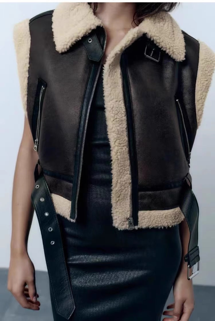 Дамски елек с каракул Winter Vibe 24'-Дамски елек с каракул Winter Vibe 24'-Thedresscode