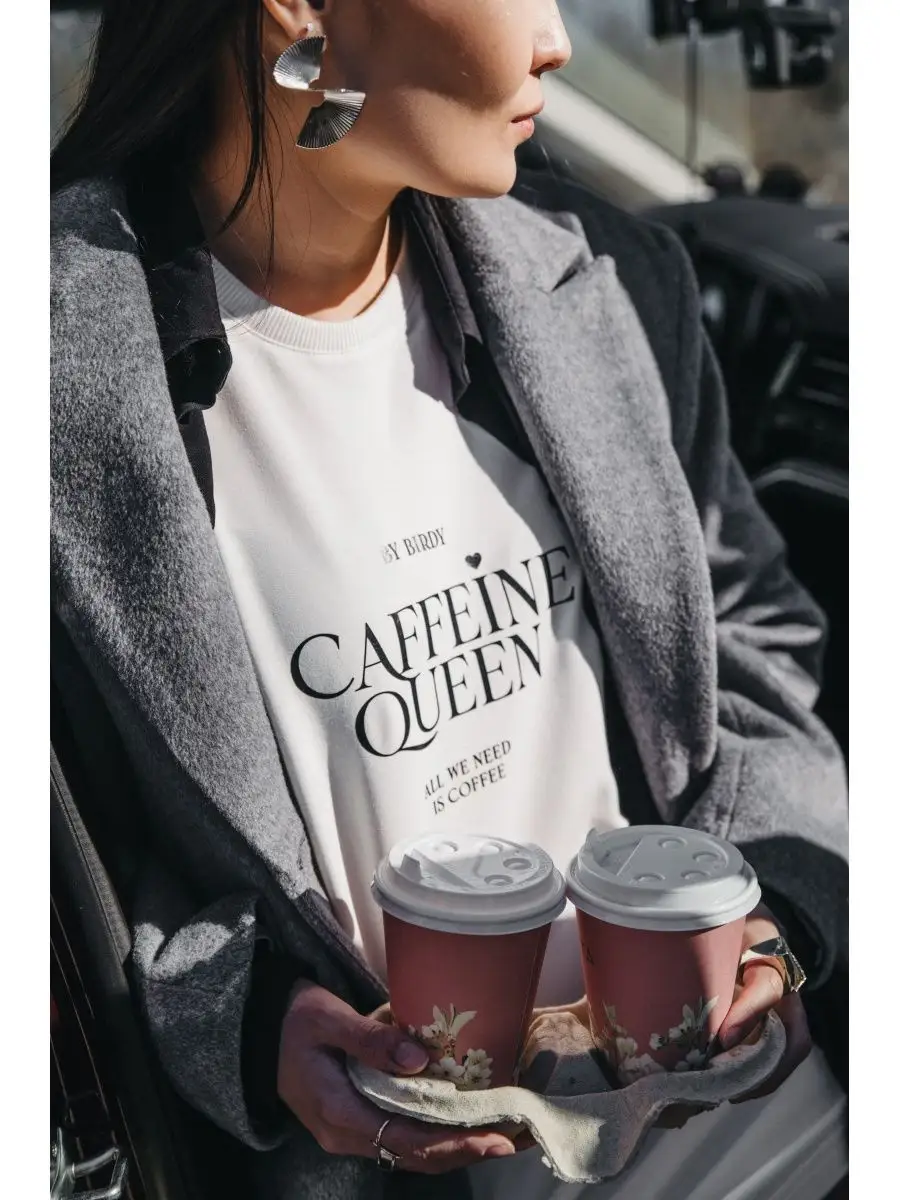 Дамска тениска Caffeine Queen SS25-Дамска тениска Prosecco Mood 24'-Thedresscode