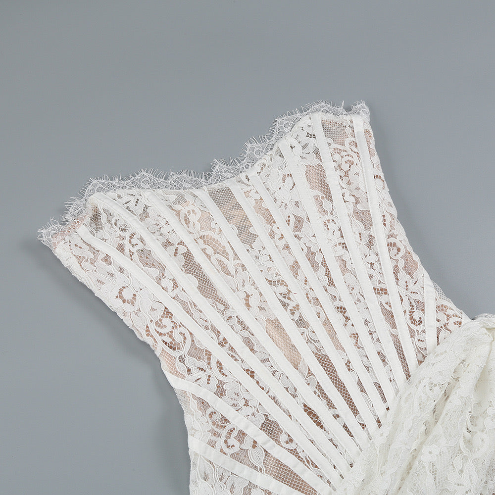 Дамска рокля White Rosel FW 2026-Асиметрична дантелена мини рокля White Rosel 24'-Thedresscode