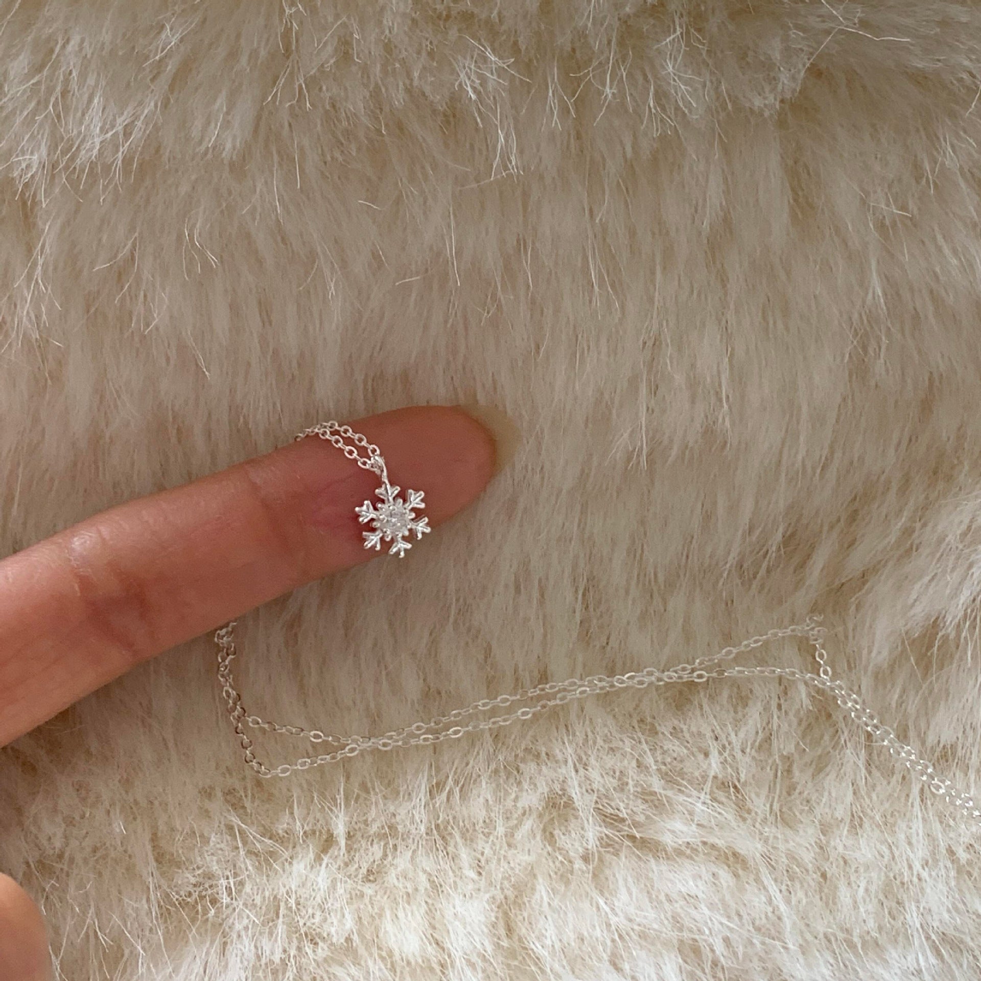 Коледно колие Crystal Snowflake FW 2026-Thedresscode