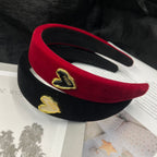 Диадема Heart Miu SS25-https://detail.1688.com/offer/851560617801.html?_t=1745586902268&spm=a2615.7691456.co_0_0_wangpu_score_0_0_0_0_0_0_0000_1.0-Thedresscode