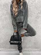 Дамски комплект Plush and Hoody FW 2026-Thedresscode