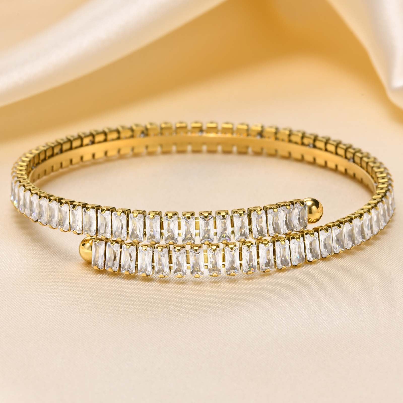 Дамска гривна Lumière Royale SS25-https://detail.1688.com/offer/724034877152.html?_t=1745581297298&spm=a2615.7691456.co_0_0_wangpu_score_0_0_0_0_0_0_0000_1.0-Thedresscode