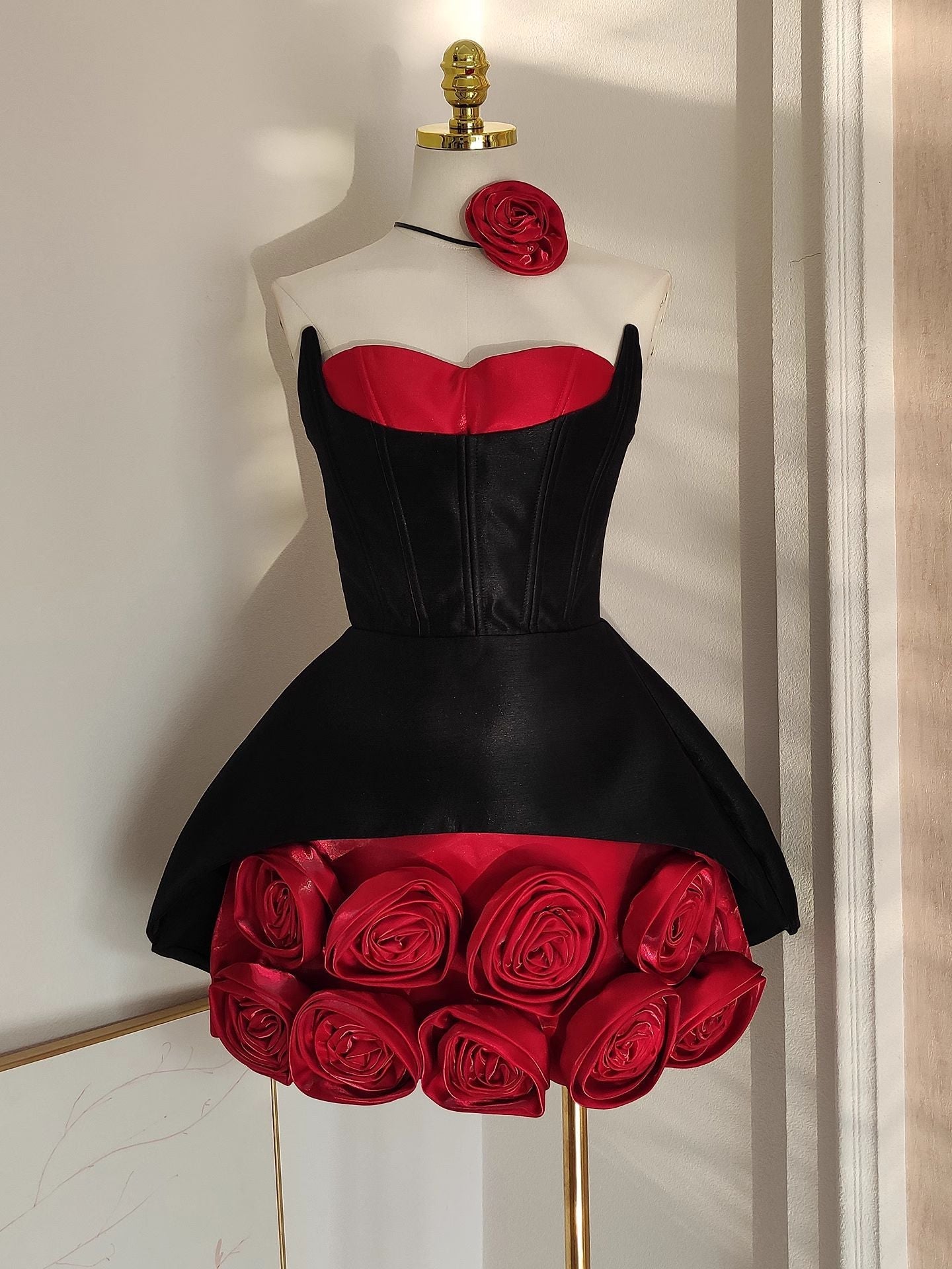 Дамска рокля Red Rose Couture SS26