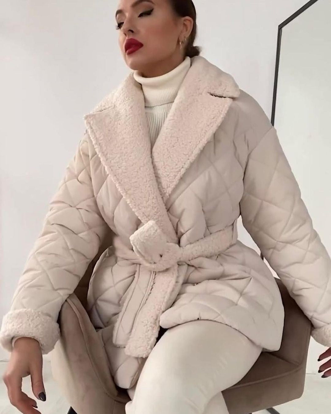 Дамско яке с каракул Aruj FW 2026-Thedresscode