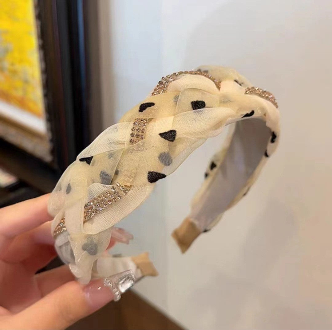 Диадема Heart SS25-https://detail.1688.com/offer/662741835578.html?spm=a1688g.extenstion&kj_agent_plugin=aibuy-Thedresscode