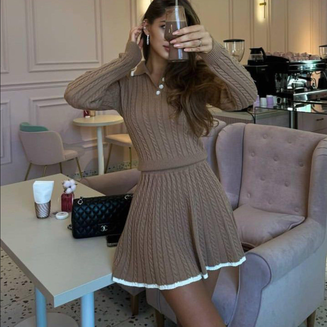 Дамски комплект Cocoa Chic FW 2026-https://detail.1688.com/offer/862162736443.html?_t=1751444794788&spm=a2615.7691456.co_0_0_wangpu_score_0_0_0_0_0_0_0000_0.0-Thedresscode