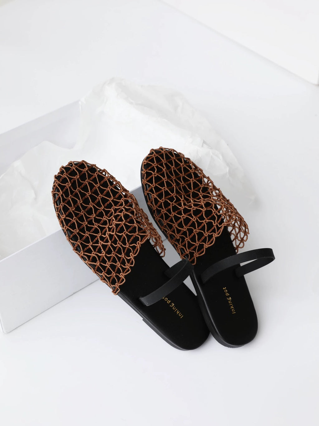 Дамски чехли Brown Lina SS25-https://detail.1688.com/offer/896184674490.html?offerId=896184674490&spm=a260k.home2024.recommendpart.147-Thedresscode