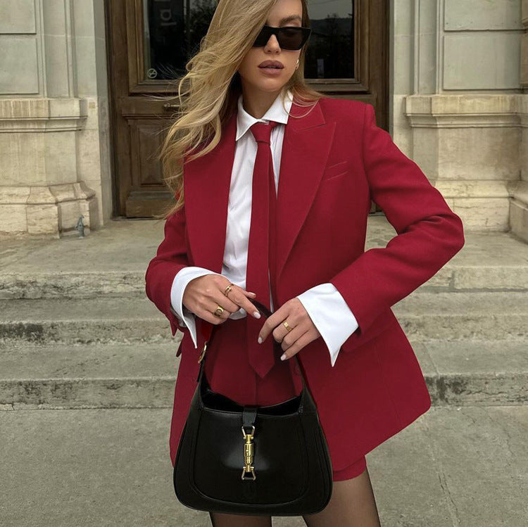 Дамски комплект Red Authority FW 2026-https://detail.1688.com/offer/853549970808.html?_t=1751459896785&spm=a2615.7691456.co_1_0_wangpu_score_0_0_0_0_0_0_0000_1.0-Thedresscode
