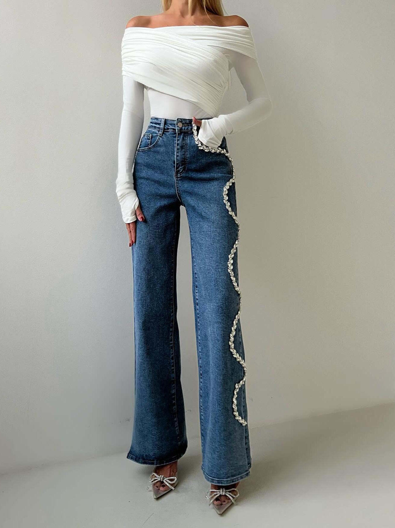 Дамски дънки Diamond AW 2026-https://detail.1688.com/offer/868584745356.html?kj_agent_plugin=aibuy-Thedresscode