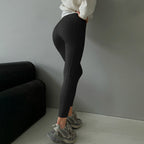 Дамски клин Black ZIPRA SS26