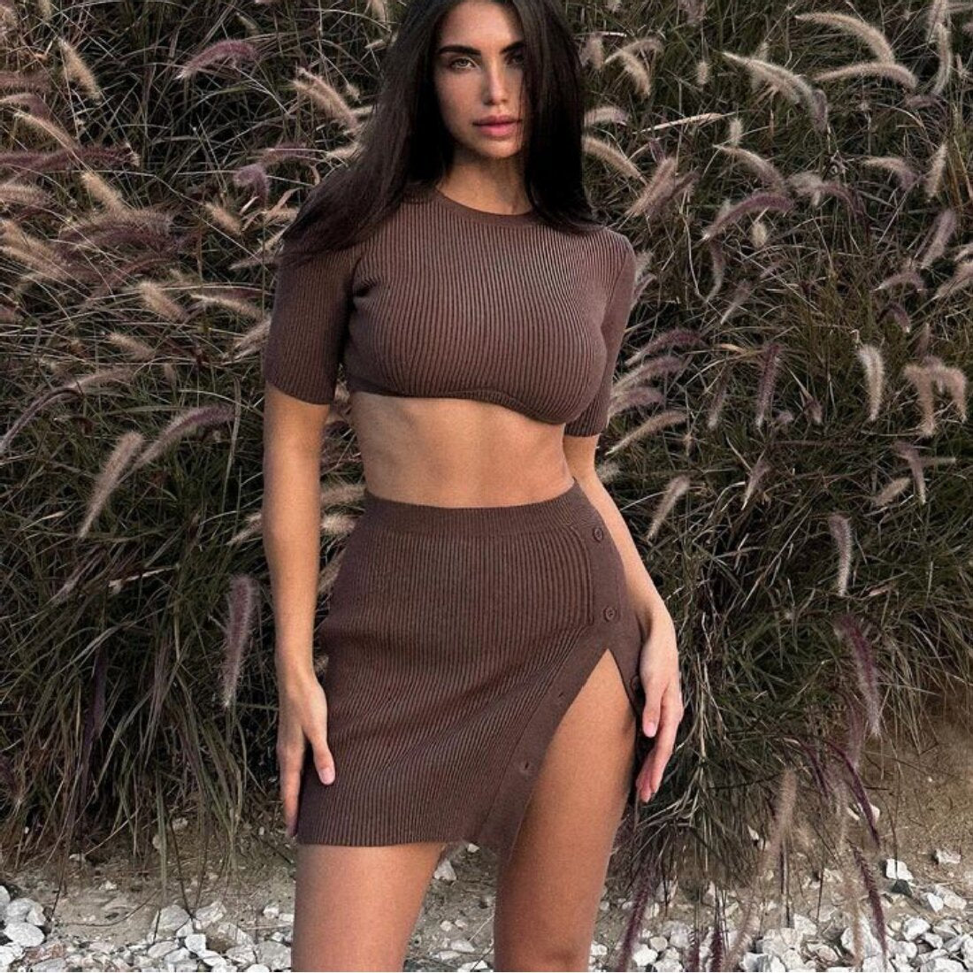 Дамски комплект Velvy FW 2026-https://detail.1688.com/offer/762321634995.html?_t=1751443342451&spm=a2615.7691456.co_0_0_wangpu_score_0_0_0_0_0_0_0000_0.0-Thedresscode