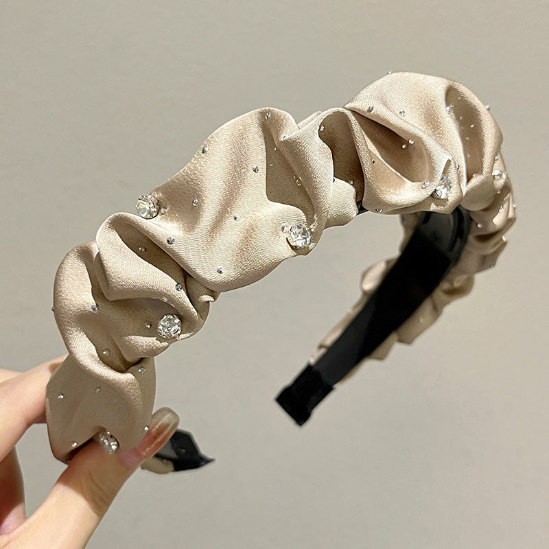 Диадема Amalyn SS25-https://detail.1688.com/offer/806591762435.html?spm=a26352.13672862.offerlist.174.759c1e62Mr9X14-Thedresscode