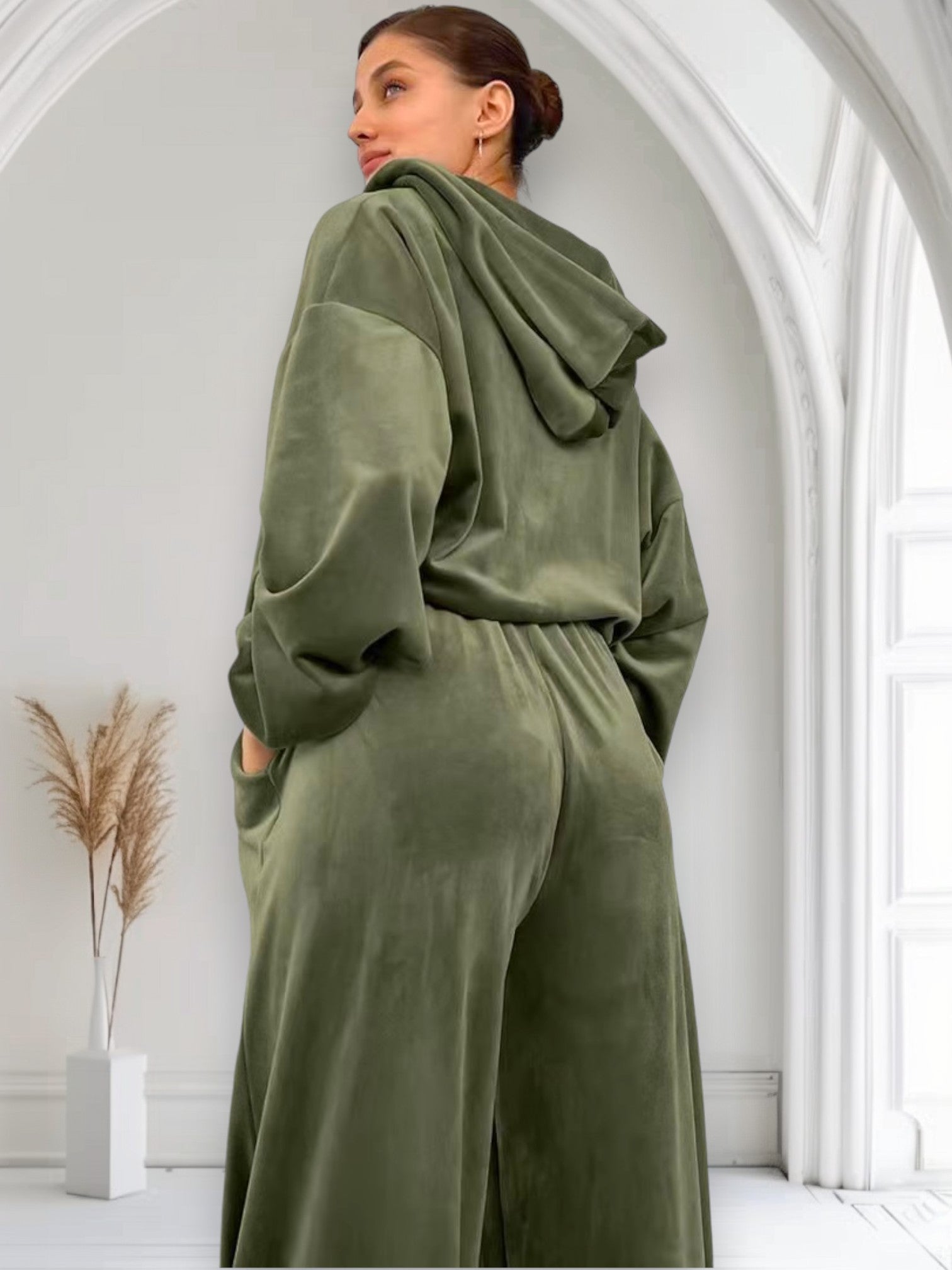 Дамски комплект Green Plush 24'-Дамски комплект Green Plush 24'-Thedresscode