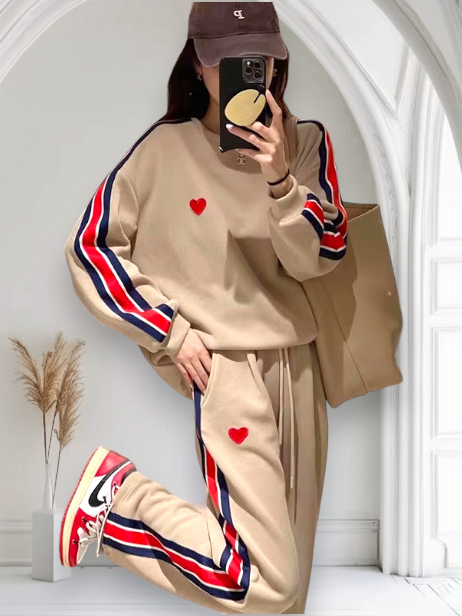 Дамски комплект Red Heart FW 2026-Дамски комплект Red Heart 24'-Thedresscode