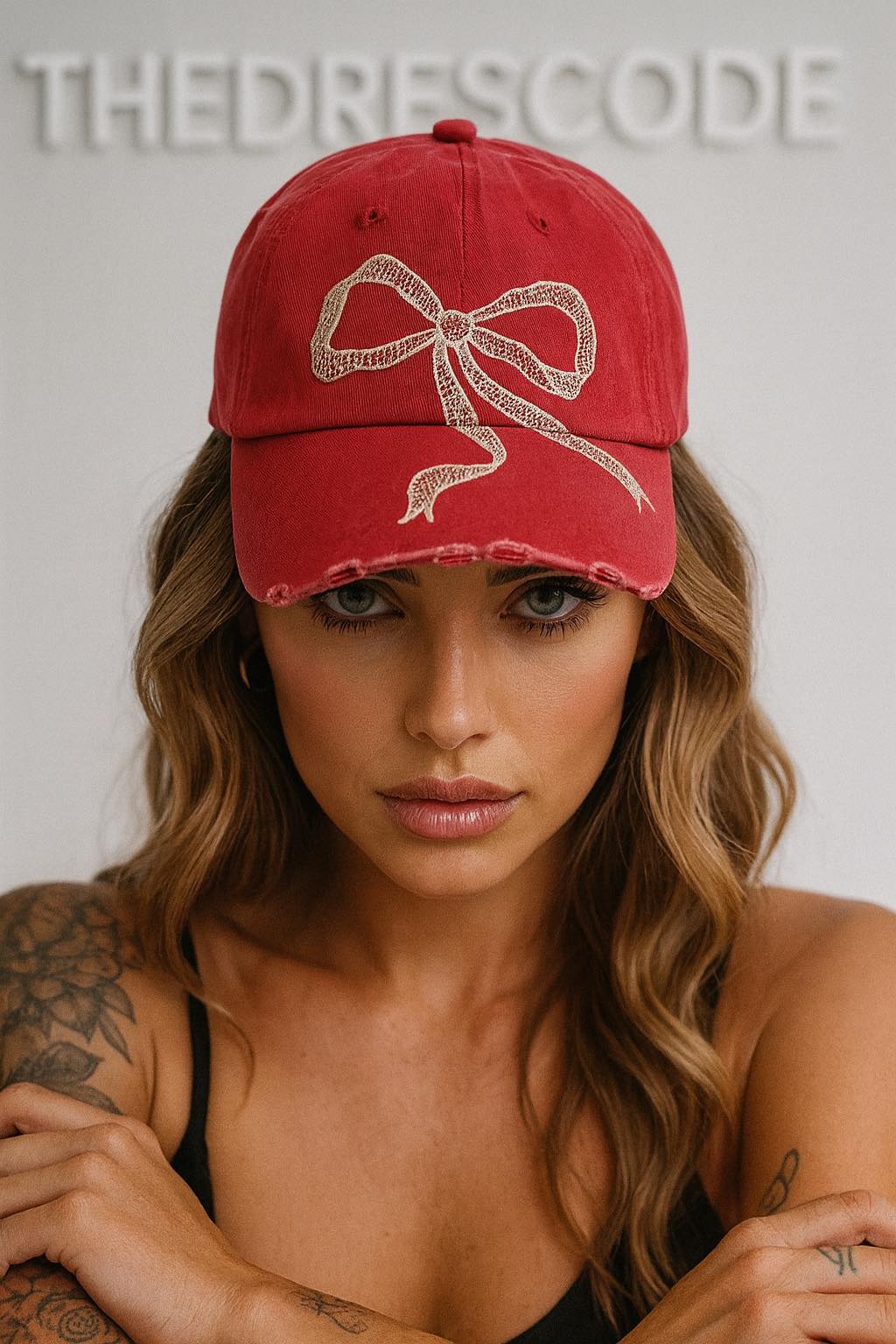 Дамска шапка Red Bow SS26-Thedresscode